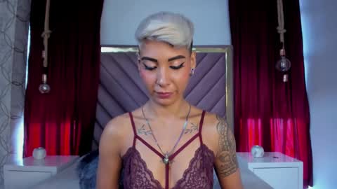 Mia Morgann online show from 20, 2, 2025