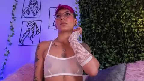 Mia Morgann online show from 18, 10, 2025