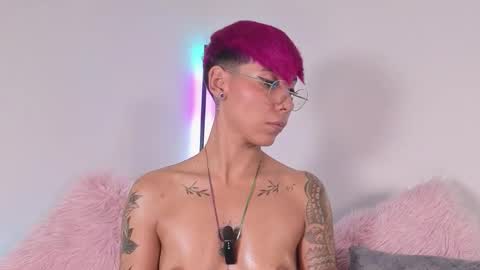 Mia Morgann online show from 20, 11, 2025