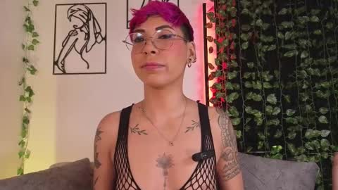 Mia Morgann online show from 27, 2, 2026