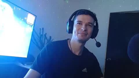 Snapshot of miaou_miaou chatting on 8, 1, 2025 miaou_miaou online show from 8, 1, 2025