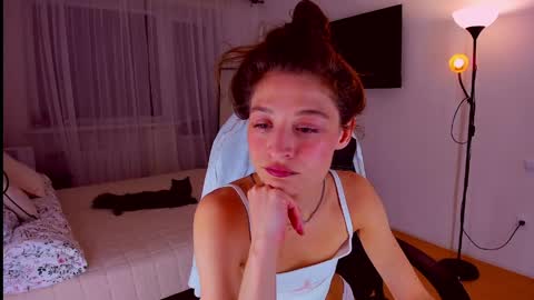 Snapshot of miapaw chatting on 2, 6, 2026 Mia online show from 2, 6, 2026