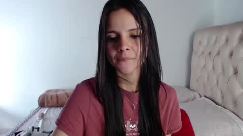 Snapshot of miarobinn_ chatting on 3, 12, 2024 miarobinn_ online show from 3, 12, 2024
