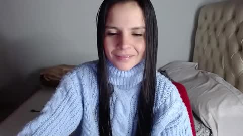 Snapshot of miarobinn_ chatting on 4, 12, 2024 miarobinn_ online show from 4, 12, 2024