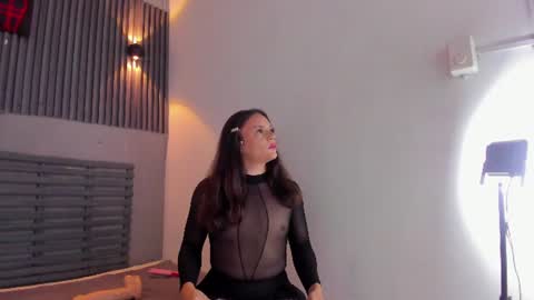 MIA SinCLAIRE online show from 29, 7, 2026