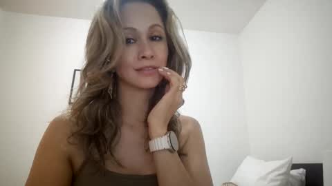 miasiren online show from 10, 9, 2025