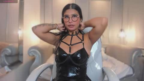 Snapshot of miasmit_ chatting on 21, 2, 2026 Mia online show from 21, 2, 2026