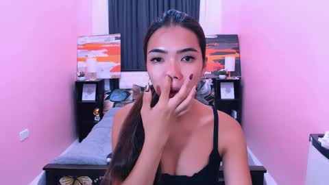Snapshot of miasmith09 chatting on 3, 5, 2026 Pau and jence online show from 3, 5, 2026