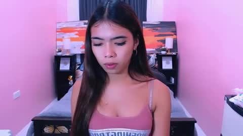 Snapshot of miasmith09 chatting on 5, 5, 2026 Pau and jence online show from 5, 5, 2026