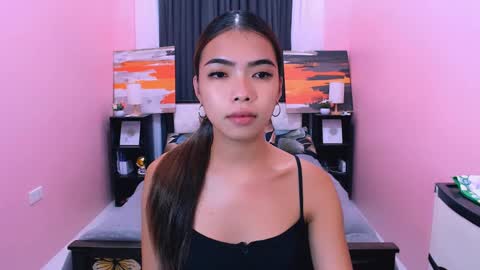 Snapshot of miasmith09 chatting on 8, 5, 2026 Pau and jence online show from 8, 5, 2026