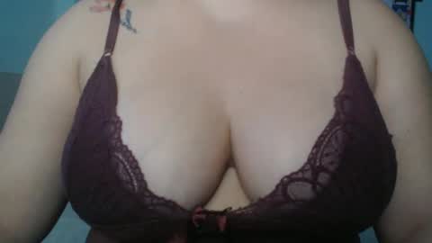 Snapshot of miasp chatting on 2, 2, 2025 MiaSP online show from 2, 2, 2025