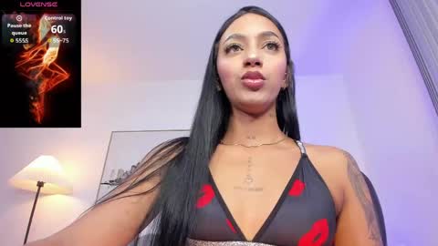 Mia Vegas online show from 19, 5, 2026