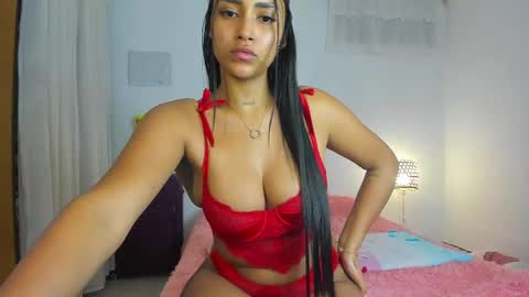 Snapshot of miavelvet_22 chatting on 26, 2, 2025 Mia Velvet online show from 26, 2, 2025