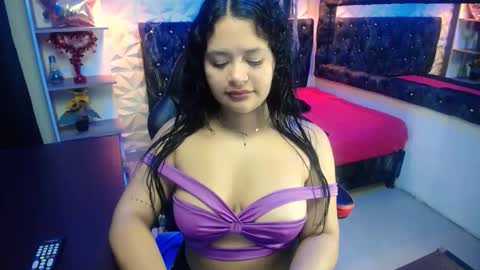 mia online show from 9, 10, 2025