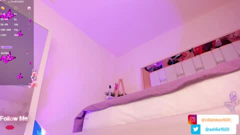 Snapshot of miavillalobos_ chatting on 21, 12, 2024 Mia Villalobos online show from 21, 12, 2024