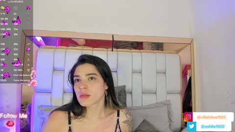 Snapshot of miavillalobos_ chatting on 24, 12, 2024 Mia Villalobos online show from 24, 12, 2024