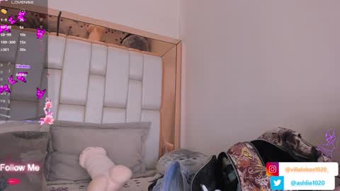 Snapshot of miavillalobos_ chatting on 27, 12, 2024 Mia Villalobos online show from 27, 12, 2024