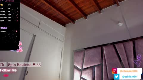 Snapshot of miavillalobos_ chatting on 30, 12, 2024 Mia Villalobos online show from 30, 12, 2024