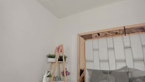 Snapshot of miavillalobos_ chatting on 15, 1, 2025 Mia Villalobos online show from 15, 1, 2025