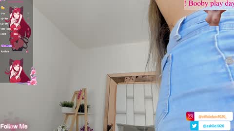 Snapshot of miavillalobos_ chatting on 15, 1, 2025 Mia Villalobos online show from 15, 1, 2025