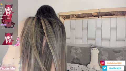 Snapshot of miavillalobos_ chatting on 30, 1, 2025 Mia Villalobos online show from 30, 1, 2025