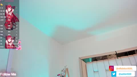 Snapshot of miavillalobos_ chatting on 5, 2, 2025 Mia Villalobos online show from 5, 2, 2025