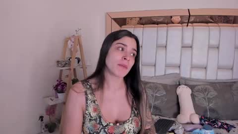 Snapshot of miavillalobos_ chatting on 12, 2, 2025 Mia Villalobos online show from 12, 2, 2025