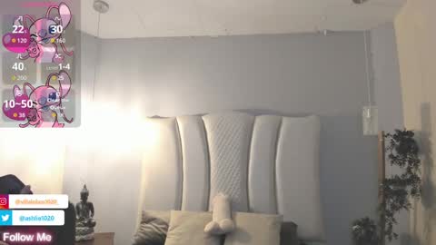 Snapshot of miavillalobos_ chatting on 24, 9, 2025 Mia Villalobos online show from 24, 9, 2025