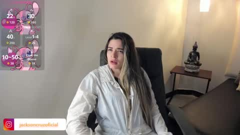 Snapshot of miavillalobos_ chatting on 7, 10, 2025 Mia Villalobos online show from 7, 10, 2025