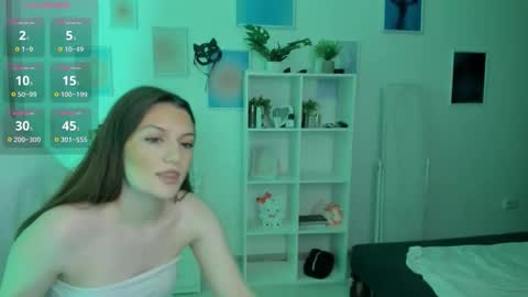 Mia online show from 6, 10, 2025