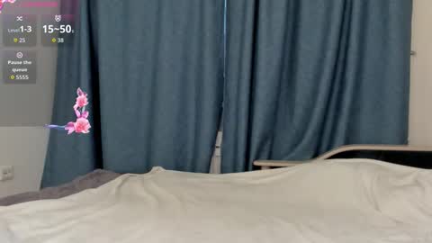 Mia online show from 11, 11, 2025