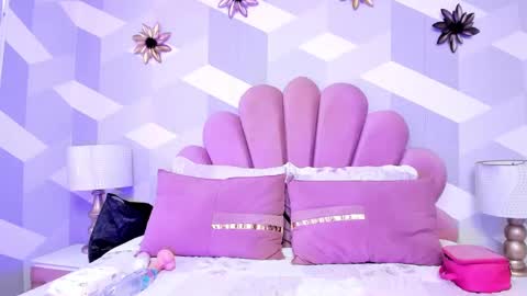 Snapshot of miawalkers chatting on 6, 3, 2025 miawalkers online show from 6, 3, 2025