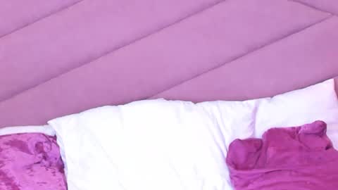 MiaWeiss online show from 23, 10, 2025