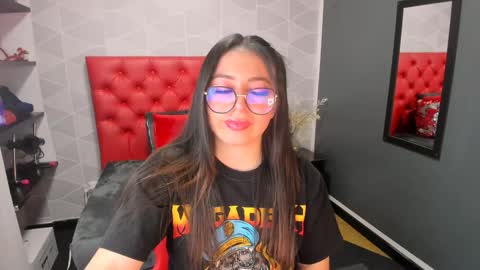 Snapshot of miawils_ chatting on 7, 2, 2025 M I A W I L S online show from 7, 2, 2025