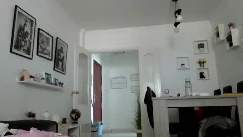 Snapshot of mich6921 chatting on 1, 6, 2026 MILO MIAMI online show from 1, 6, 2026