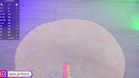         online show from 5, 2, 2025