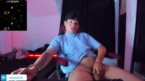 Snapshot of michael_kendall0 chatting on 10, 1, 2025 michael independent model online show from 10, 1, 2025