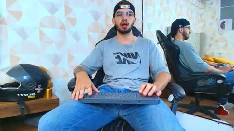 Snapshot of michael_magno chatting on 14, 9, 2025 Michael Stevens online show from 14, 9, 2025