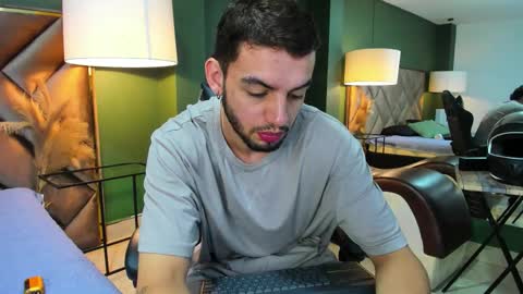 Snapshot of michael_magno chatting on 21, 9, 2025 Michael Stevens online show from 21, 9, 2025