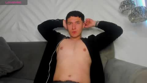 MichaelConnor  online show from 21, 12, 2024