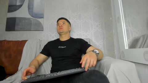 MichaelConnor  online show from 9, 1, 2025