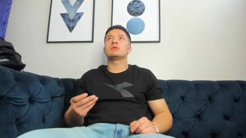 MichaelConnor  online show from 11, 1, 2025