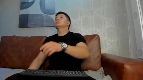 MichaelConnor  online show from 19, 1, 2025