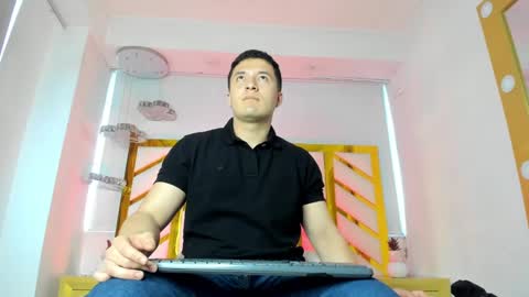 MichaelConnor  online show from 27, 1, 2025