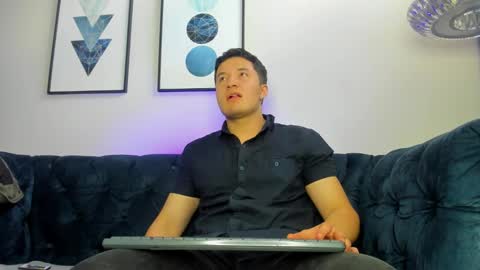 MichaelConnor  online show from 5, 2, 2025