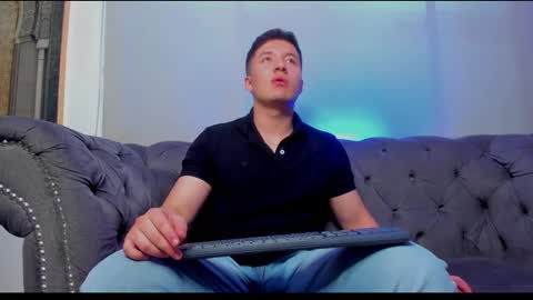 MichaelConnor  online show from 11, 2, 2025