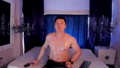 MichaelConnor  online show from 7, 3, 2025