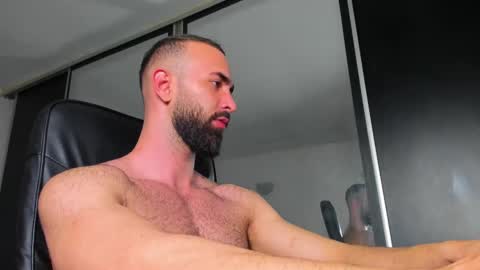 MichaelEvansx online show from 8, 3, 2025