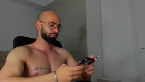 Snapshot of michaelevansx chatting on 30, 4, 2026 MichaelEvansx online show from 30, 4, 2026