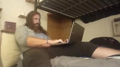 Snapshot of michaeljp1234 chatting on 16, 11, 2025 Hairy Toppins 4U online show from 16, 11, 2025